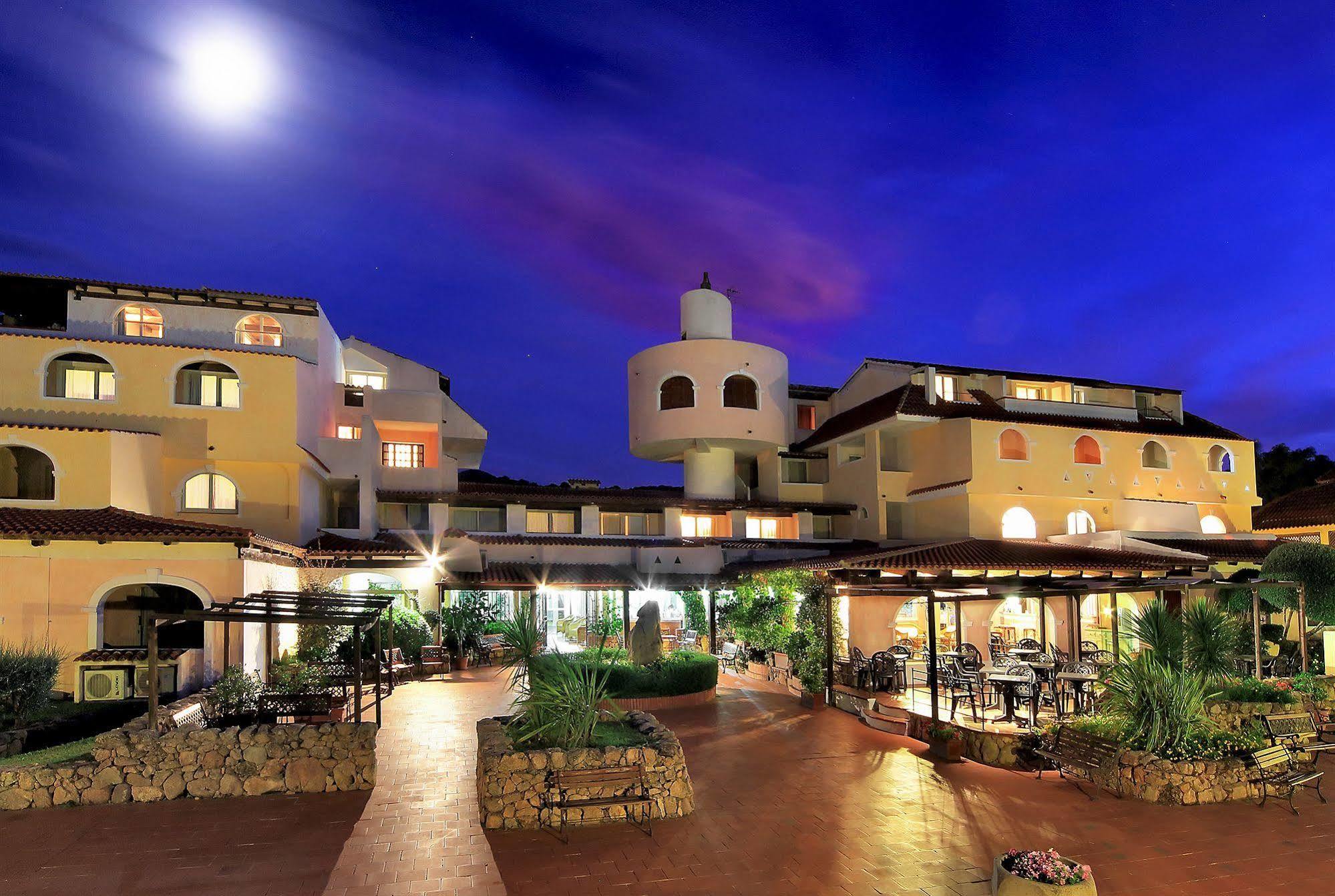 Colonna Beach Hotel Marinella مارينيلاّ المظهر الخارجي الصورة